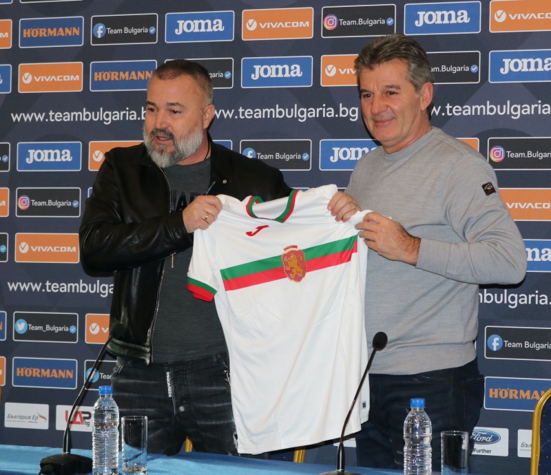 Yasen Petrov is the new Bulgaria head coach